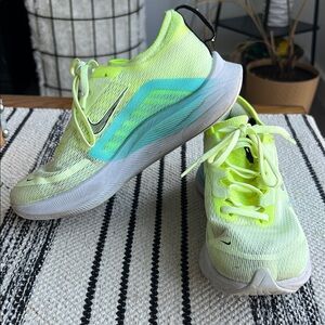 Nike Women's Zoom Fly 4 running shoes